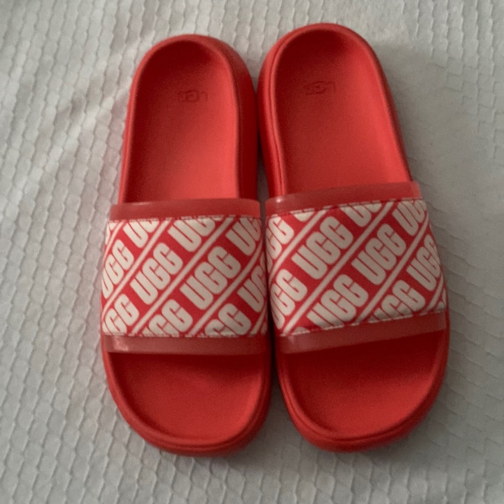 Ugg slides